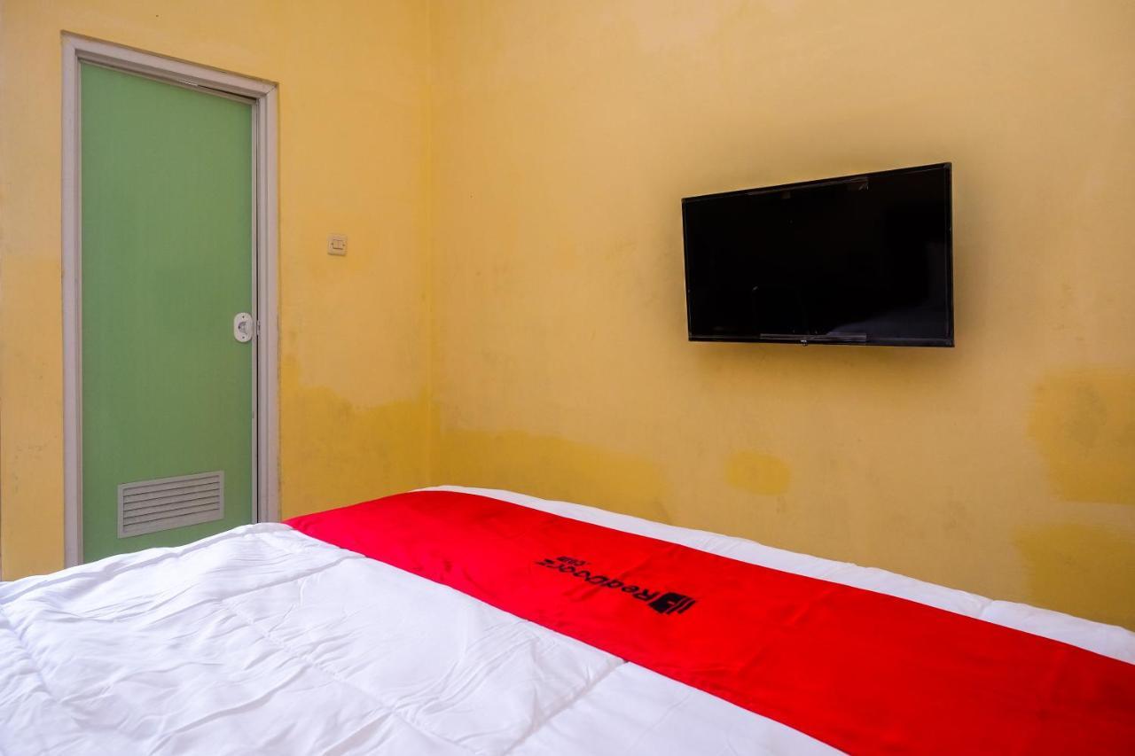 Reddoorz Syariah @ Griya Thamrin Manahan Solo 外观 照片
