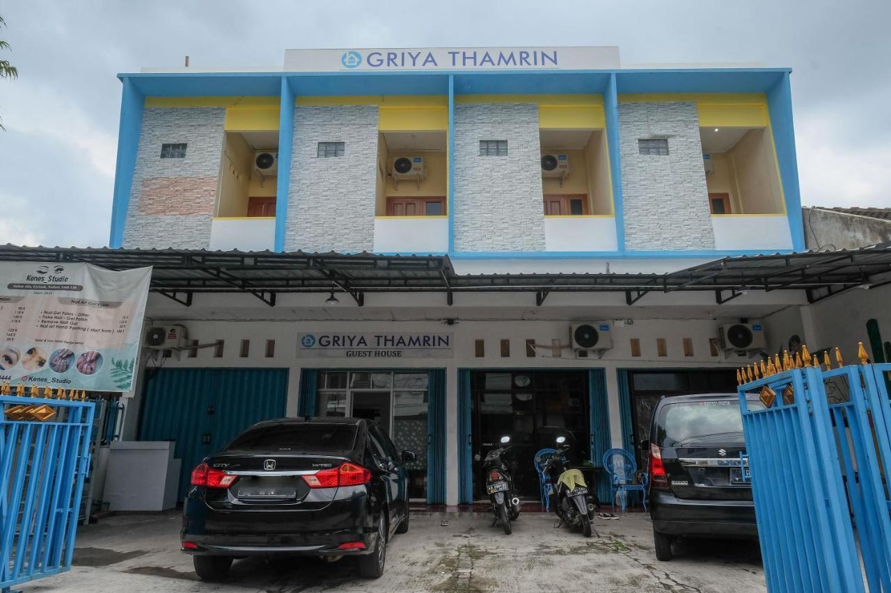 Reddoorz Syariah @ Griya Thamrin Manahan Solo 外观 照片