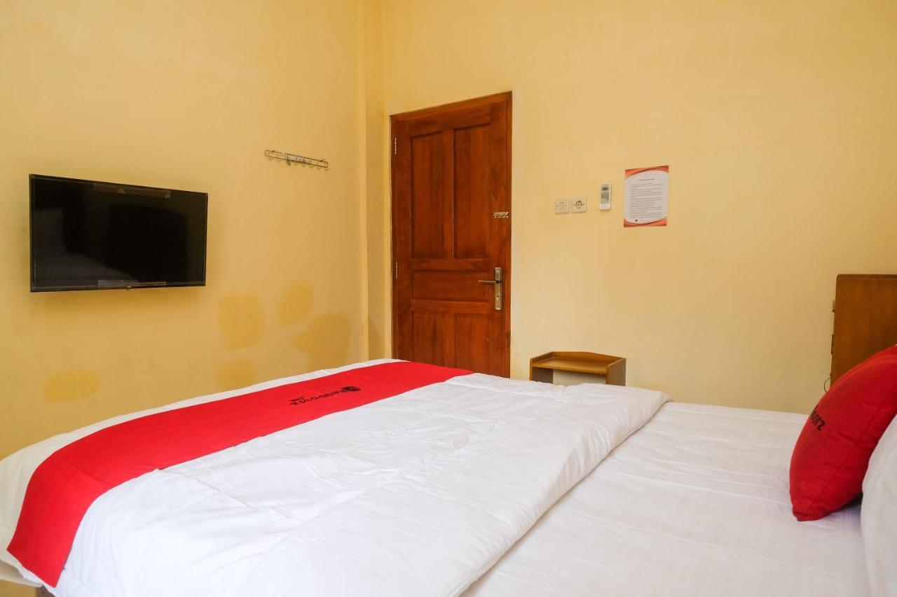 Reddoorz Syariah @ Griya Thamrin Manahan Solo 外观 照片