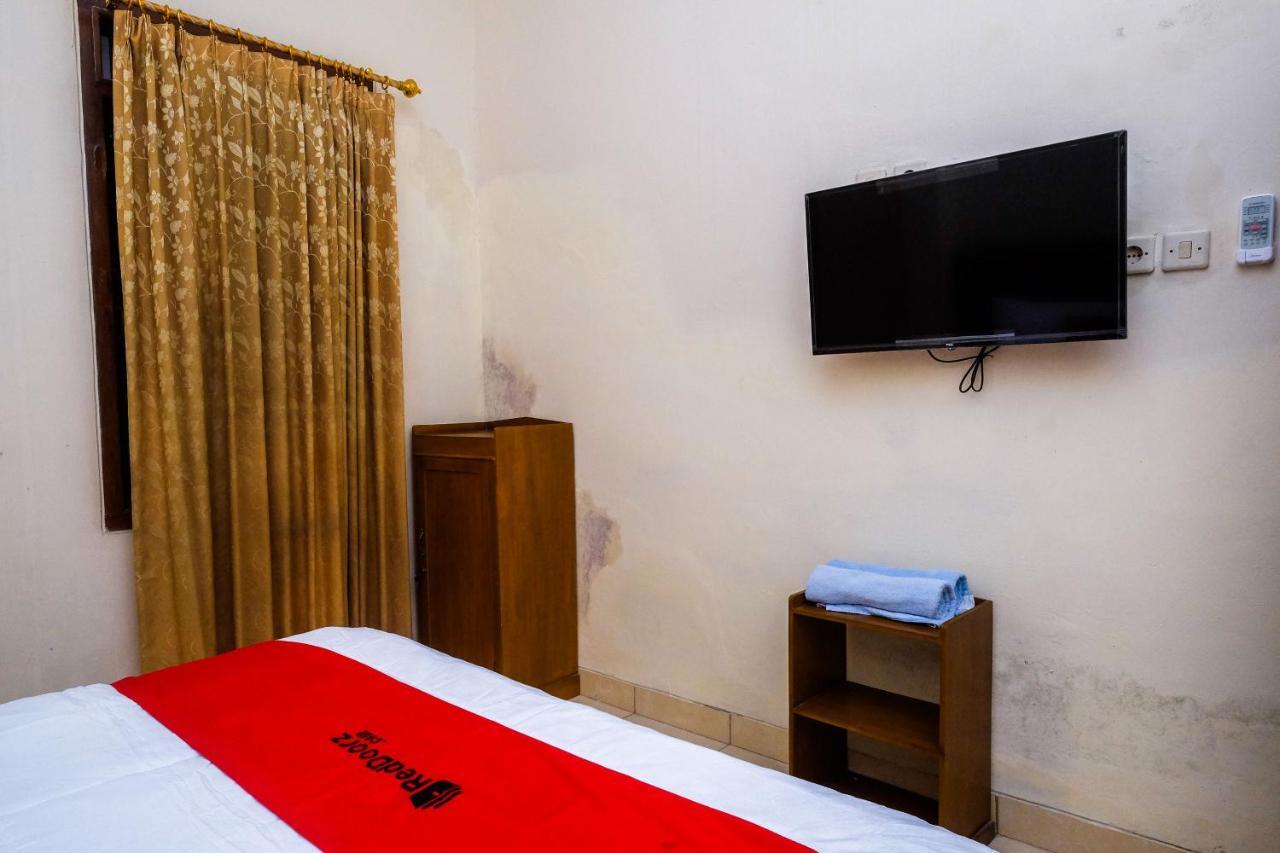 Reddoorz Syariah @ Griya Thamrin Manahan Solo 外观 照片