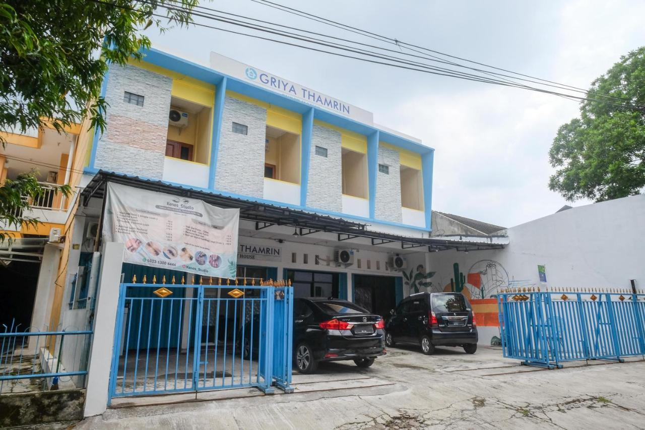 Reddoorz Syariah @ Griya Thamrin Manahan Solo 外观 照片
